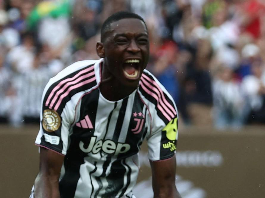 乐鱼官网-斯基拉：为重返尤文，穆阿尼准备将年薪从900万降低至700万欧